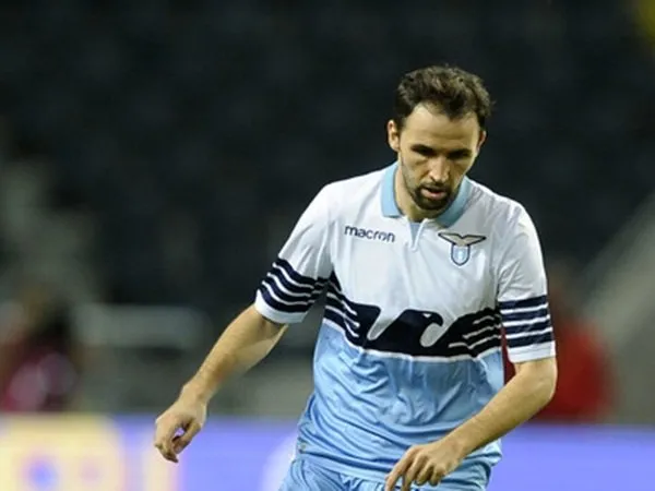 Tersisihkan di Lazio, Milan Badelj Diminati Lokomotiv Moskow