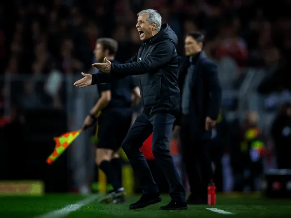 Lupakan Kekalahan Telak Putaran Pertama, Favre Tatap Laga Der Klassiker