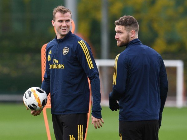 Kelebihan Pemain, Arsenal Berencana Jual Tiga Bek Tengah