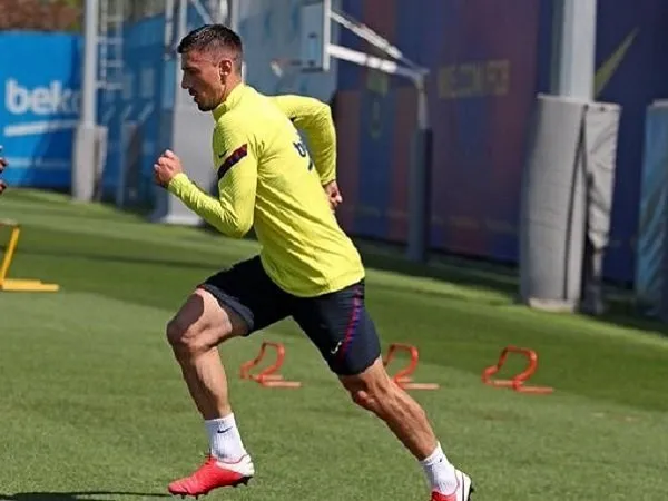 Lenglet: Pergantian Lima Pemain Menguntungkan Pemain