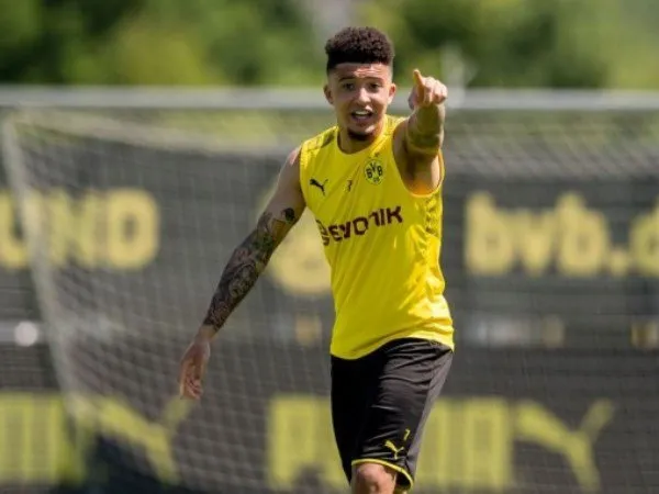 Dortmund Bantah Laporan Tentang Sancho Yang Terbang Ke Inggris Saat Lockdown