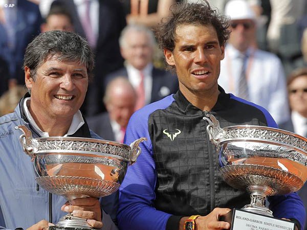Toni Nadal Tak Sepakat Dengan Roger Federer Tentang Hal Ini