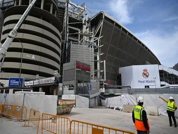 Bernabeu Sedang Direnovasi, Madrid Tolak Tawaran Main di Kandang Atletico