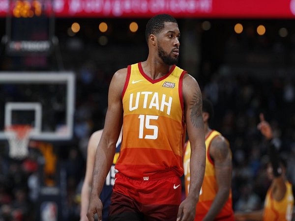 Utah Jazz Tertarik Untuk Bereuni Dengan Derrick Favors