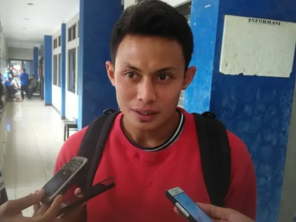 Bek Bali United Giat Bersepeda Sambil Silaturahmi Dengan Eks Pemain dan Pelatih Persib