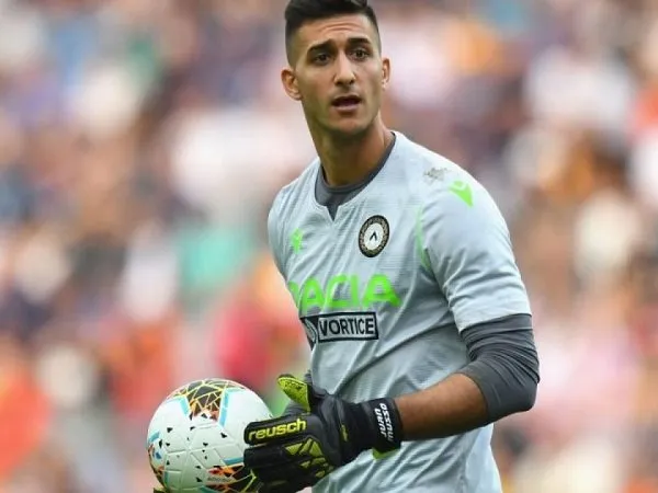 Inter Kembali Kejar Juan Musso Sebagai Pengganti Handanovic