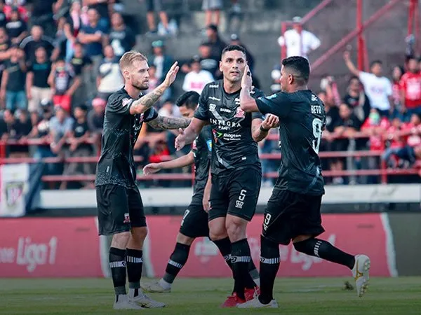 Haruna Soemitro Bocorkan Dua Opsi Jadwal Lanjutan Liga 1 Kepada Pelatih MU