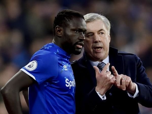 Nasib 2 Pemain Everton Ini Akan Ditentukan Dalam 24 Jam