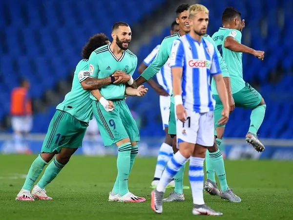 Tundukkan Sociedad 2-1, Real Madrid Geser Barcelona di Puncak La Liga