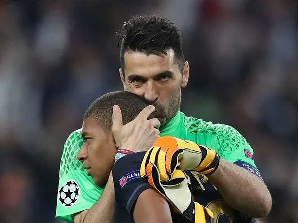 Dear Buffon, Mbappe Kangen Nih!