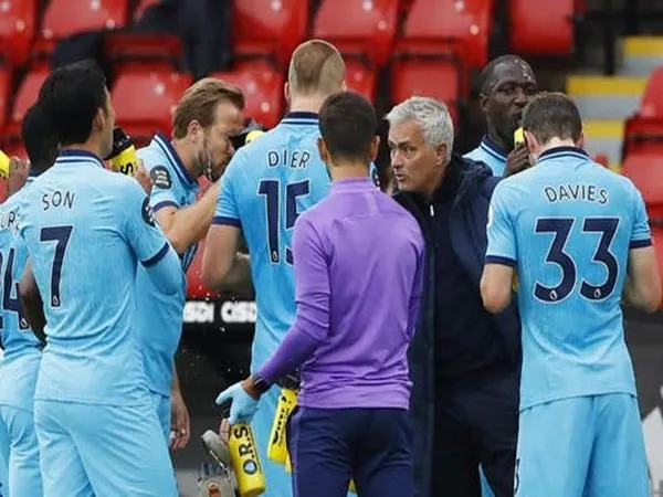 Kalah Dari Sheffield, Mourinho Kritisi Ketangguhan Mental Tottenham