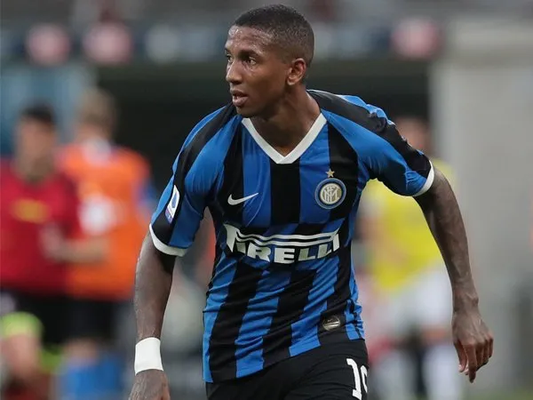 Ashley Young Bahas Perbedaan Premier League dan Serie A