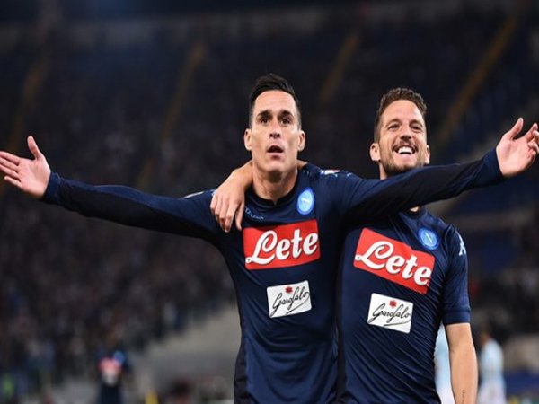 Mertens Bujuk Callejon Supaya Bertahan di Napoli
