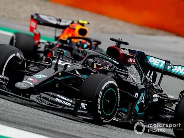 Tabrak Albon, Bos Red Bull Minta Hamilton Minta Maaf