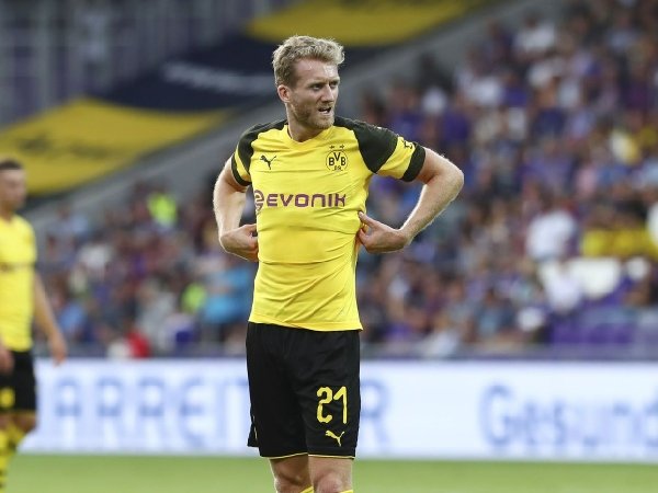 Dilepas Dortmund, Benevento Coba Gaet Andre Schurrle