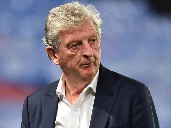 Hodgson Tak Mau Komentari Kontroversi VAR di Laga Kontra MU