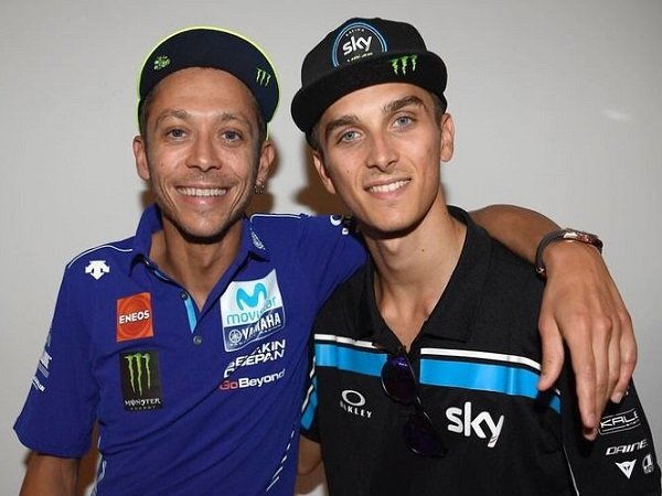 Bangga dengan Muridnya di Sky Racing VR46, Rossi Siap Sambut Luca Marini di MotoGP