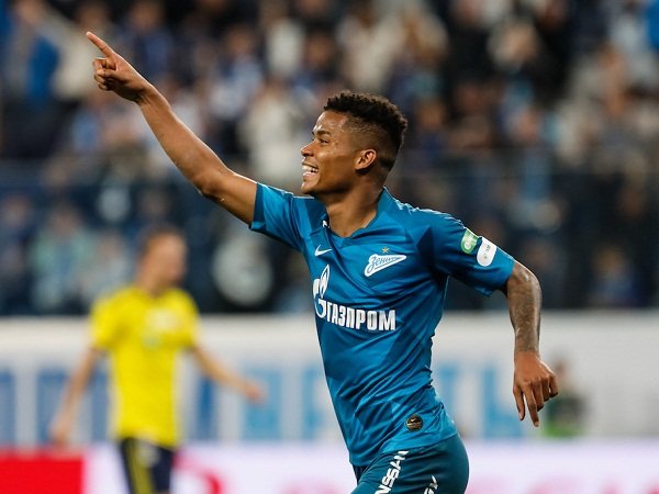 Milan dan Newcastle Bersaing Berebut Gelandang Zenit