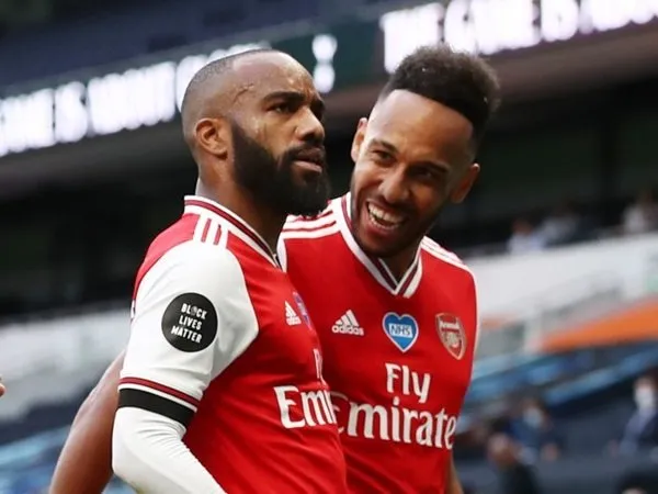 Aubameyang Teken Kontrak Baru Dengan Arsenal, Lacazette Siap Hengkang Ke Atletico Madrid