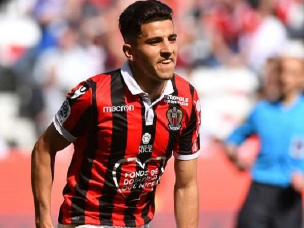 Ditaksir Real Madrid, Begini Respons Bek Nice Ini