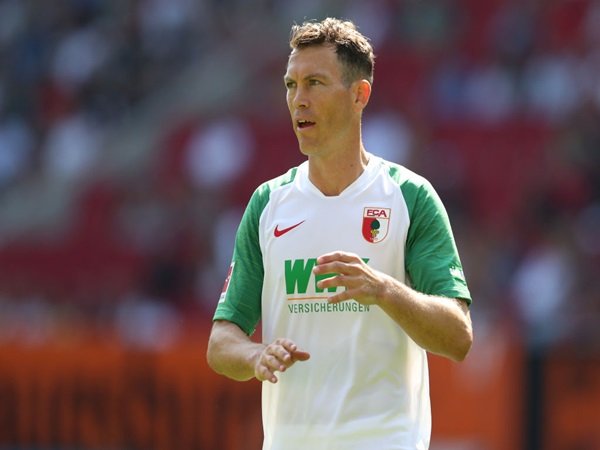 Eks Defender Lazio dan Juventus Putuskan Pensiun