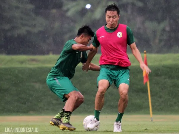 Selalu Tampil di 3 Pertandingan Awal Liga 1, Arthur Puji Pelatih PSS Sleman