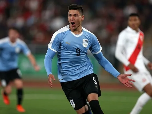 Wolfsburg Langkahi Brighton, Milan Bakal Lewatkan Perburuan Striker Almeria