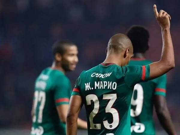 Cari Pengganti Ever Banega, Sevilla Bidik Joao Mario dari Inter Milan