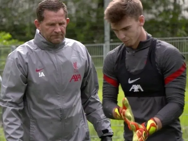 Liverpool Sedang Menguji Kiper Muda Spanyol, Javi Cendon