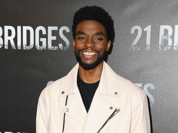 Dunia Sepak Bola Ikut Berduka atas Kematian Chadwick Boseman