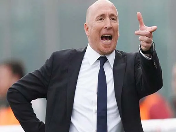 Pelatih Genoa Akan Pantau Bursa Transfer Sebelum Putuskan Beli Pemain Baru