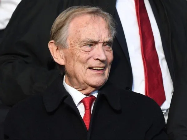 Ken Friar Resmi Jadi Presiden Seumur Hidup Arsenal