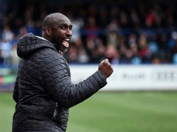 Sol Campbell Ingin Gantikan Posisi Freddie Ljungberg di Arsenal
