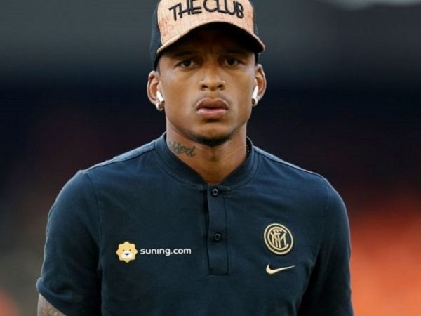 Atalanta Bisa Dapatkan Dalbert dari Inter, Tapi Harus Jual Gosens Dulu