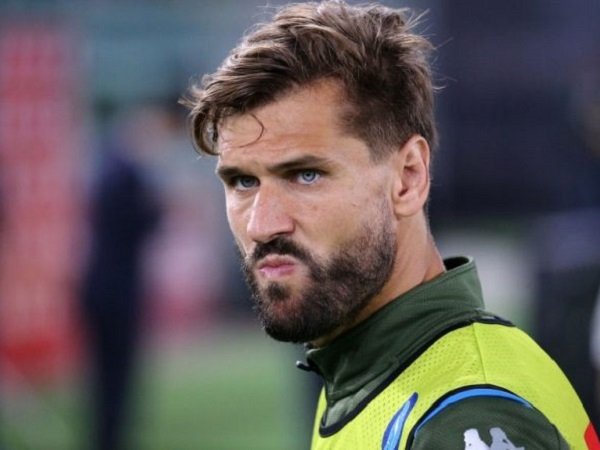 Inter Milan Inginkan Fernando Llorente, Direktur Olahraga Napoli Cuek