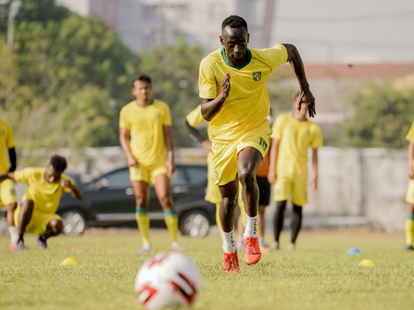 Makan Konate Nilai Fisik dan Taktikal Persebaya Siap untuk Liga 1