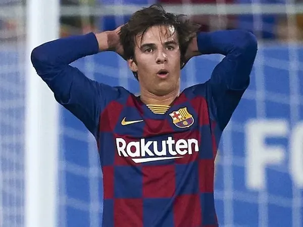 Riqui Puig dipersilakan tinggalkan Barcelona.