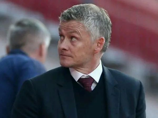 Strategi transfer Manchester United dipertanyakan