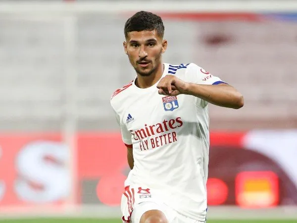 Houssem Aouar kabarnya sudah mencapai kesepakatan pribadi dengan Arsenal