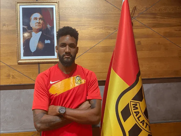 Lazio resmi jual Wallace