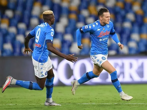 Piotr Zielinski dinyatakan positif COVID-19.