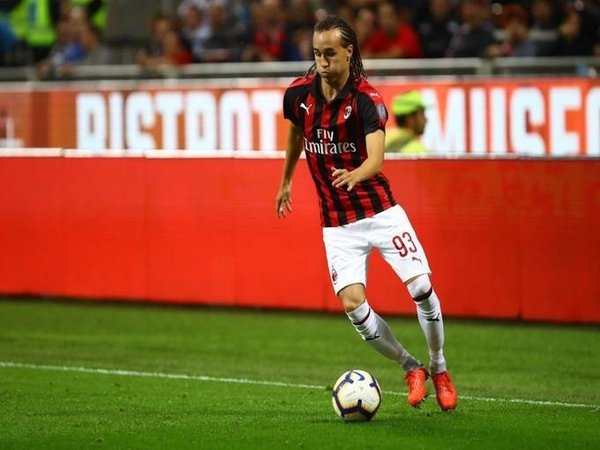 Real Betis Ingin Tebus Bek Sayap AC Milan Satu Ini