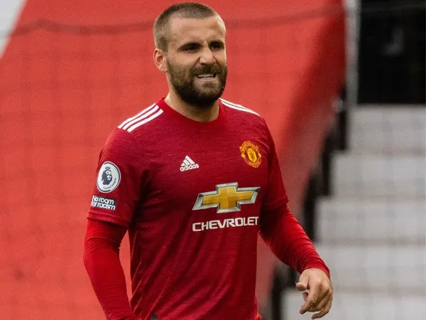Bek sayap Man United, Luke Shaw.