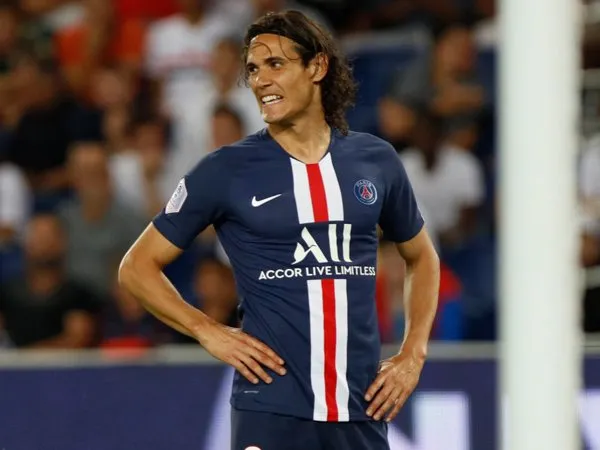 Edinson Cavani saat masih bermain bagi PSG.
