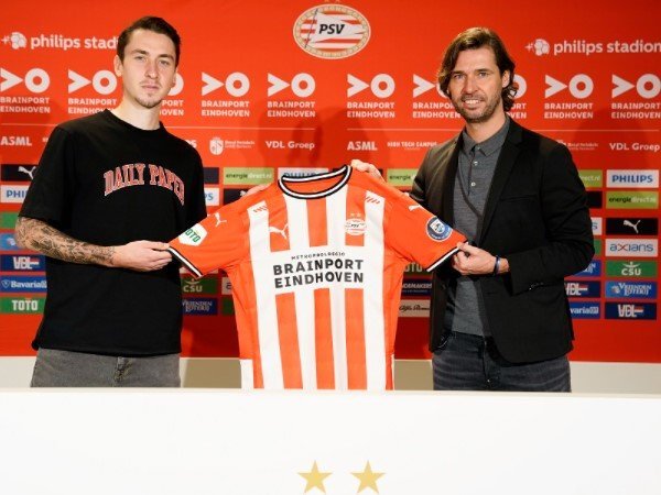 PSV Dapat Pembaruan Kesepakatan Adrian Fein dari Bayern