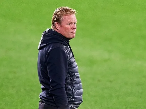 Ronald Koeman ubah formasi Barcelona menjadi 4-2-3-1.