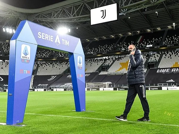 Juventus menang WO atas Napoli di Serie A.