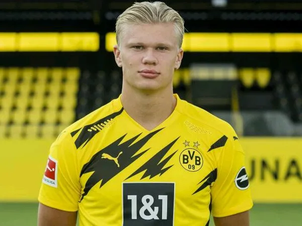 Erling Haaland tak seharusnya dibandingkan dengan Lewanfowski atau Messi