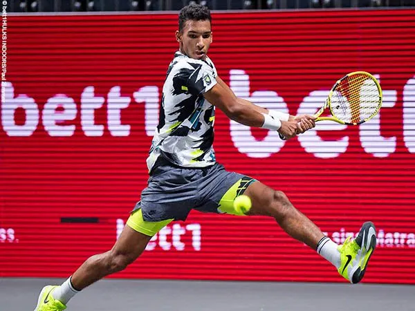 Felix Auger Aliassime tantang petenis unggulan pertama di final bett1HULKS Indoors, Cologne, Jerman