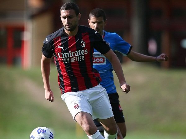 Milan Resmi Konfirmasi Leo Duarte Telah Negatif Virus Corona